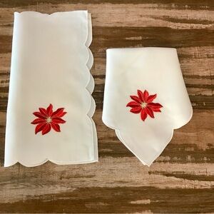 Pointsetta/white Embroidered Holiday Napkins Set Of 6 *see Desc